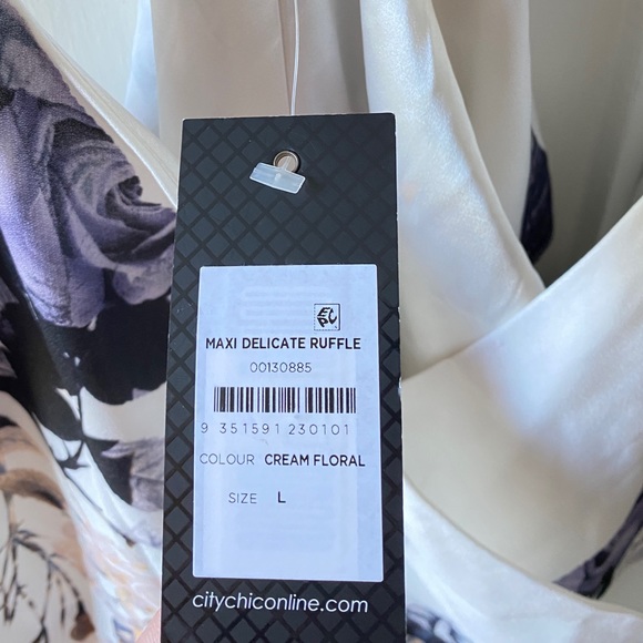 City Chic cream floral delicate ruffle maxi dress size large NWT - Picture 8 of 8